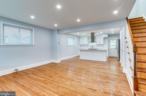 88 54th St, Washington DC  20019-6559 exterior