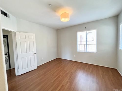 1512 Timberwood, Irvine CA  92620-0285 exterior