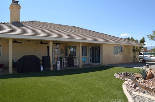 9320 Mesa St, Victorville CA  92392-1980 exterior