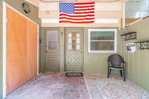 14677 Pine Glen Cir, Lutz FL  33559-3289 exterior