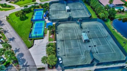 10595 Stonebridge Blvd, Boca Raton FL  33498-2002 exterior