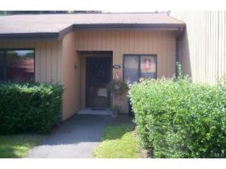 530 Asbury Rdg, Huntington, CT 06484-4885