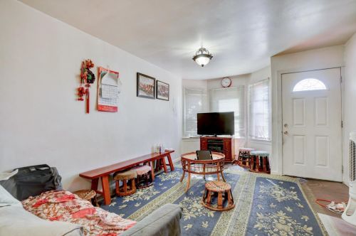 2543 Humboldt Ave, Oakland CA 94601-3222 exterior