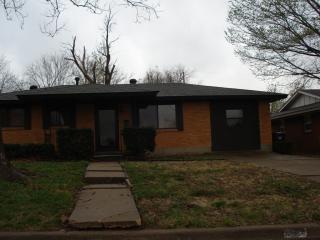 616 1st St, Oklahoma City OK  73160-3902 exterior