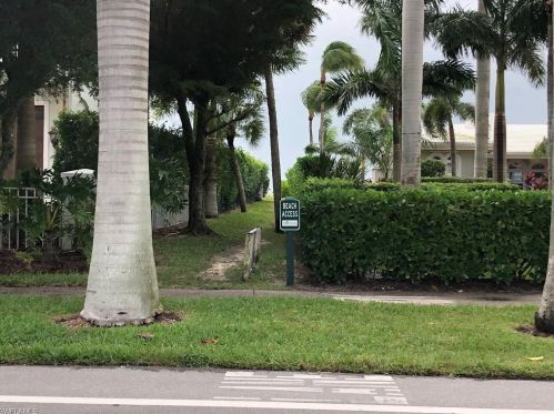 112 Seabreeze Ave, Naples, FL 34108-2146