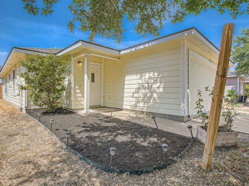 2904 Crownover St, Austin TX  78725-4765 exterior