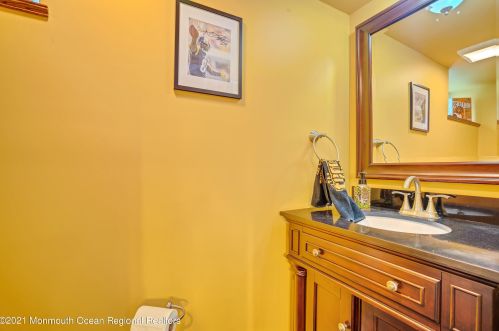 3071 Governors Xing, Belmar NJ 07719-4543 exterior