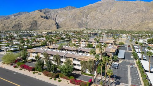 467 Calle El Segundo, Palm Springs CA  92262-7536 exterior