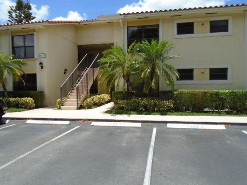 1493 Lake Crystal Dr, West Palm Beach, FL 33411-2093