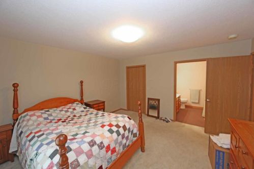 23 Woodberry Dr, Mount Vernon OH  43050-9032 exterior
