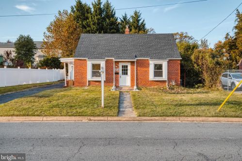 6916 Arlington Blvd, Falls Church VA  22042-1937 exterior