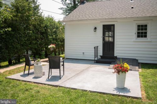 347 Perkiomen Ave, Lansdale PA  19446-3526 exterior