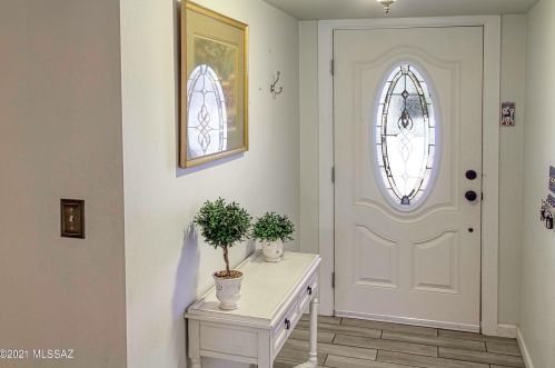 2261 Rainbow Vis Dr, Tucson AZ 85712-2914 exterior