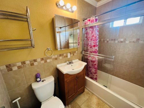 16842 Tracy St, Victorville CA  92395-3722 exterior