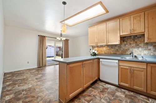 213 Hankey Farms Dr, Noblestown PA 15071-9301 exterior