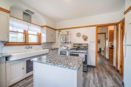 2132 60, Milwaukee WI 53219-1568 exterior