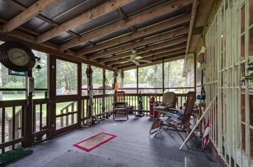 356 County Road 6481, Mont Belvieu TX  77535 exterior