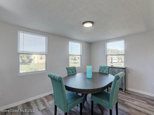 1112 Oriole Cir, Sebastian FL  32976-7521 exterior