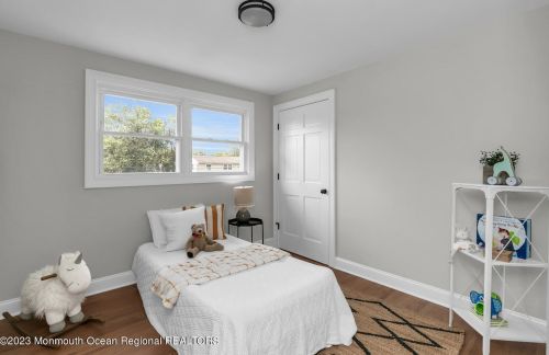 11 Mallard St, Hazlet NJ 07730-1413 exterior