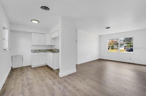 905 Murdock Blvd, Orlando, FL 32825-6725