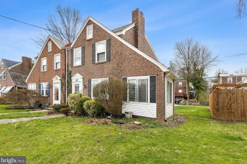 410 38th St, Wilmington, DE 19802-2102