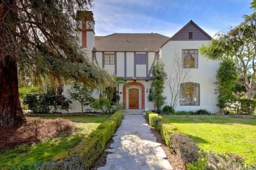 520 Main St, Tustin CA  92780-4415 exterior