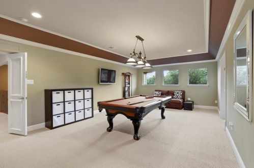 2209 Roadrunner Dr, Lewisville TX  75022-7885 exterior