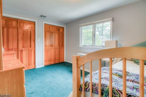 30 Munsee Dr, Cranford NJ  07016-3460 exterior