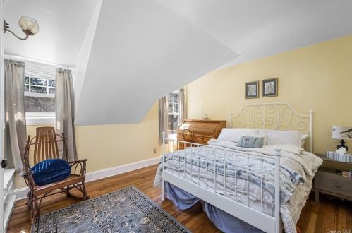 276 Cherry Ln, Airmont NY  10901-6716 exterior
