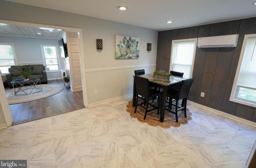 411 6th St, Laurel DE  19956-1363 exterior