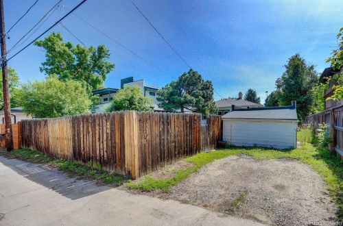 1445 Steele St, Denver CO 80205-4334 exterior