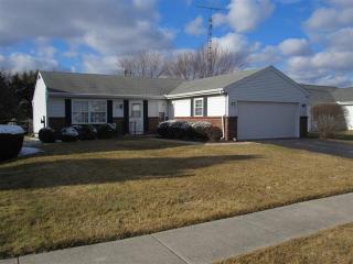 635 Bennington Dr, Maumee, OH 43537-2733