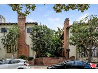 10830 Lindbrook Dr, Los Angeles CA  90024-8929 exterior