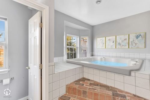 15414 Cuda Dr, Bakersfield CA  93307-9279 exterior