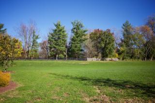 5602 Glenview Falls Pl, Louisville, KY 40222-6189