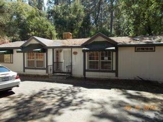 21555 Phoenix Lake Rd, Sonora, CA 95370-9636