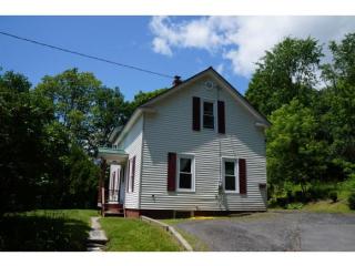 40 Hall St, Barre, VT 05641-3531