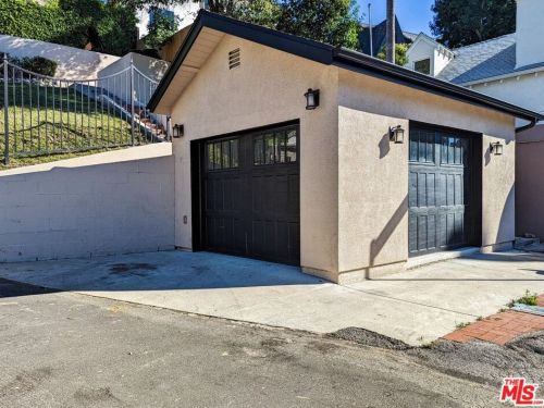 11264 Sunshine Ter, North Hollywood CA  91604-3124 exterior
