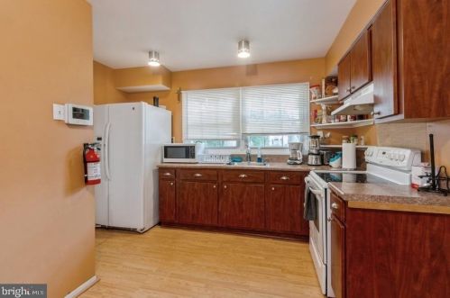 28 Essex Ln, Willingboro NJ  08046-2243 exterior