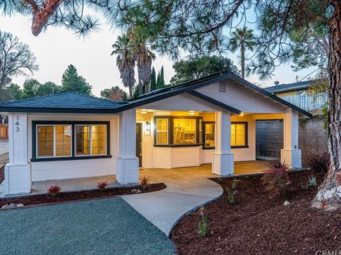 143 Vine St, Lake Nacimiento CA  93446-3736 exterior