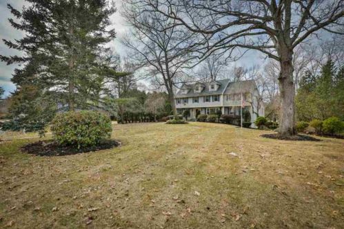 7 Jana Rd, Salem, NH 03079-2261