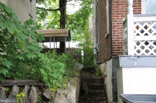 7 Union Aly, Pottstown, PA 19464-5416