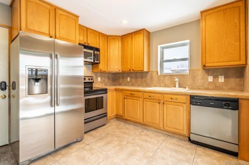 1240 Yosemite St, Denver CO 80237-1925 exterior