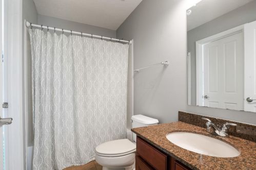 716 Ballater Dr, Delaware OH  43015-7184 exterior