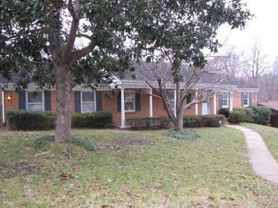 531 Rosemary Ln, Danville, VA 24541-4529