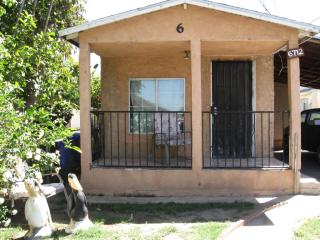 6712 Parmelee Ave, Los Angeles, CA 90001-1912