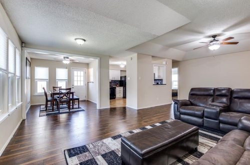 6705 Wayfarer Trl, Fort Worth TX  76137-1662 exterior