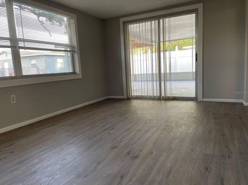 2912 Puma Dr, Tarpon Springs FL  34690-2913 exterior