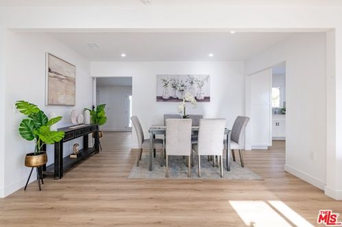 3003 Alabama St, Glendale CA  91214-2702 exterior