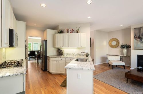 387 Ogden St, Denver CO 80205-5137 exterior